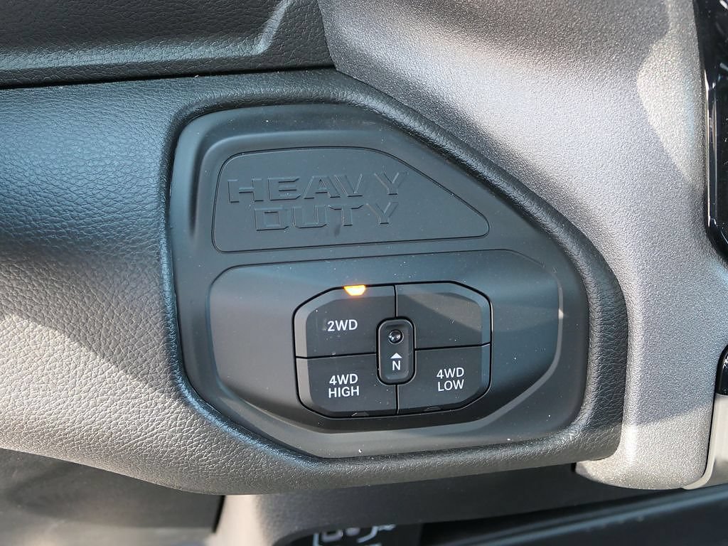 New 2026 RAM 5500 Tradesman w/ Chrome Appearance Group AWD/4WD image 21