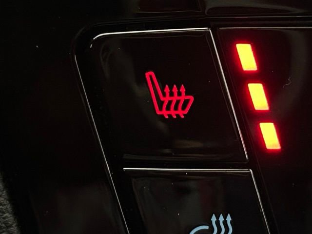 Used 2023 Ford Explorer ST w/ Equipment Group 401A image 7