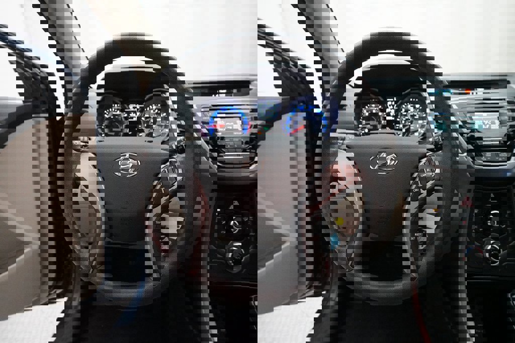 Used 2016 Hyundai Elantra SE image 4