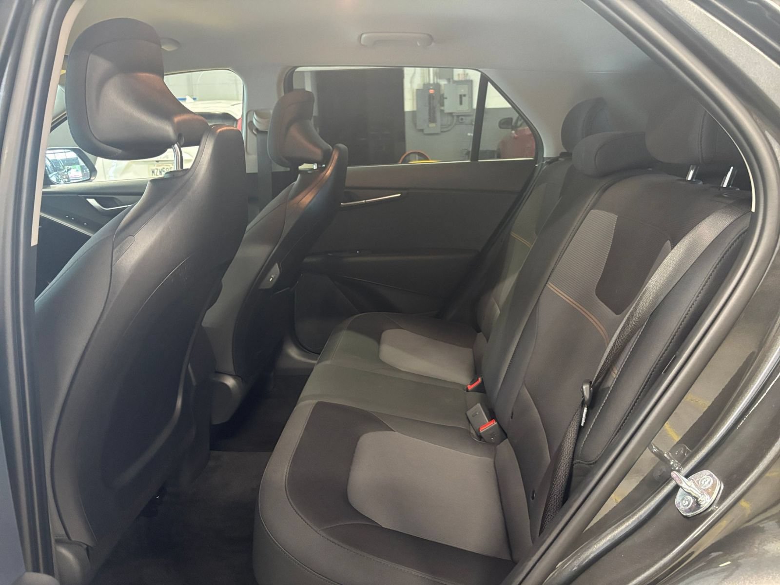Used 2026 Kia Niro LX FWD image 23
