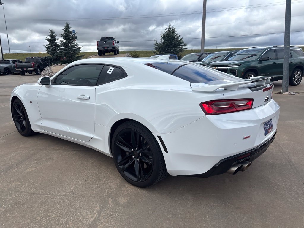 Used 2018 Chevrolet Camaro SS RWD image 5