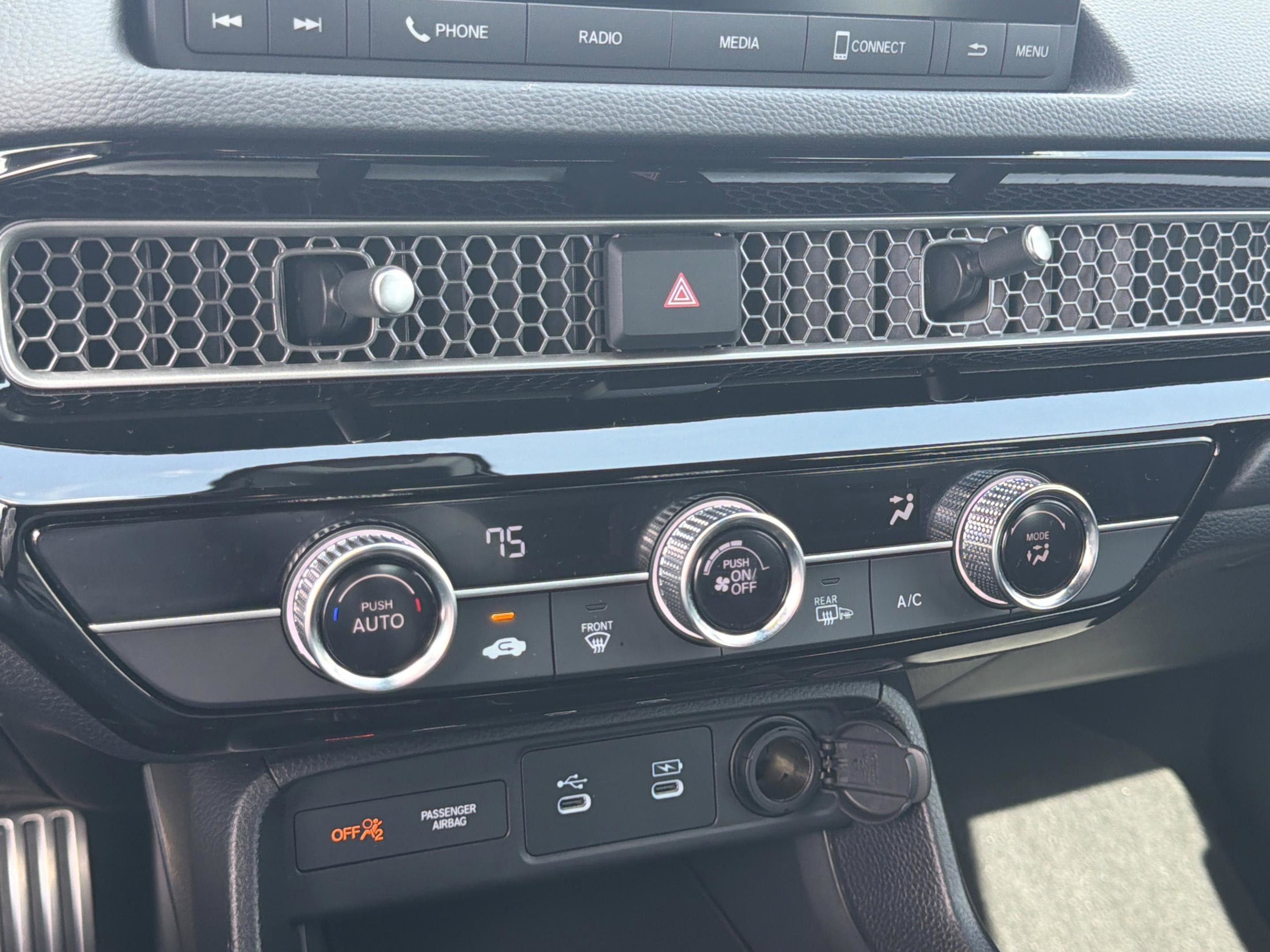 Certified 2025 Honda Civic Sport image 23