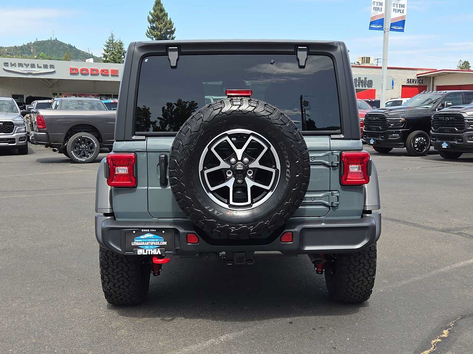 New 2026 Jeep Wrangler Unlimited Rubicon AWD/4WD image 13