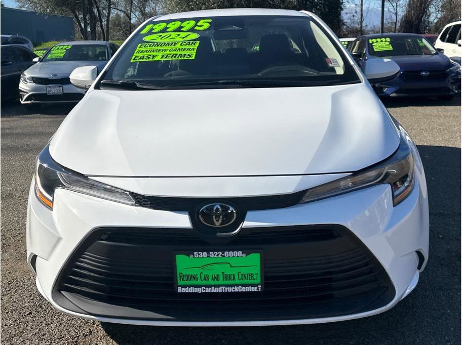 Used 2024 Toyota Corolla LE image 2