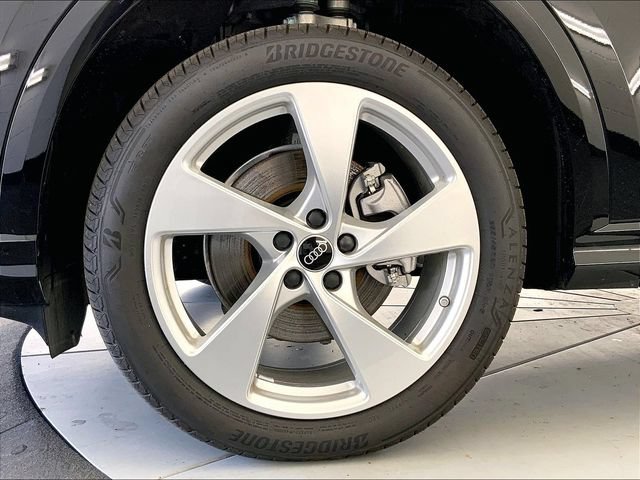 New 2025 Audi Q5 Premium Plus AWD/4WD image 13