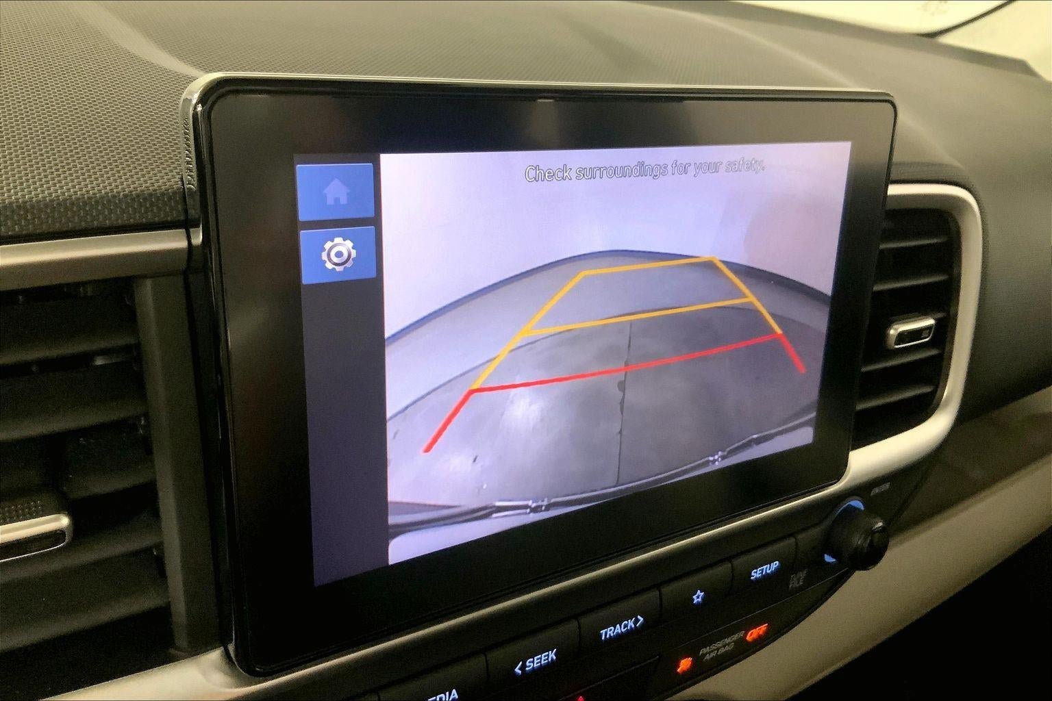 Used 2025 Hyundai Venue SEL FWD image 22