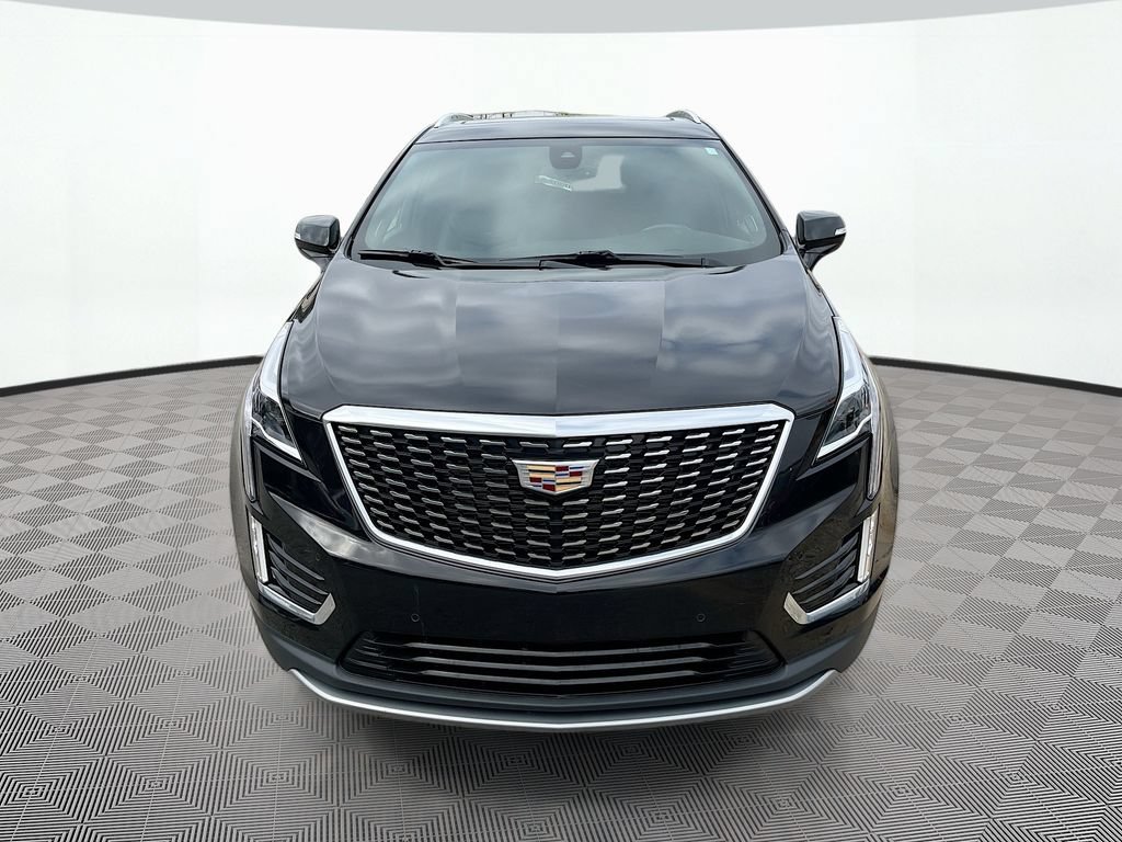 Used 2021 Cadillac XT5 Premium Luxury AWD/4WD image 2