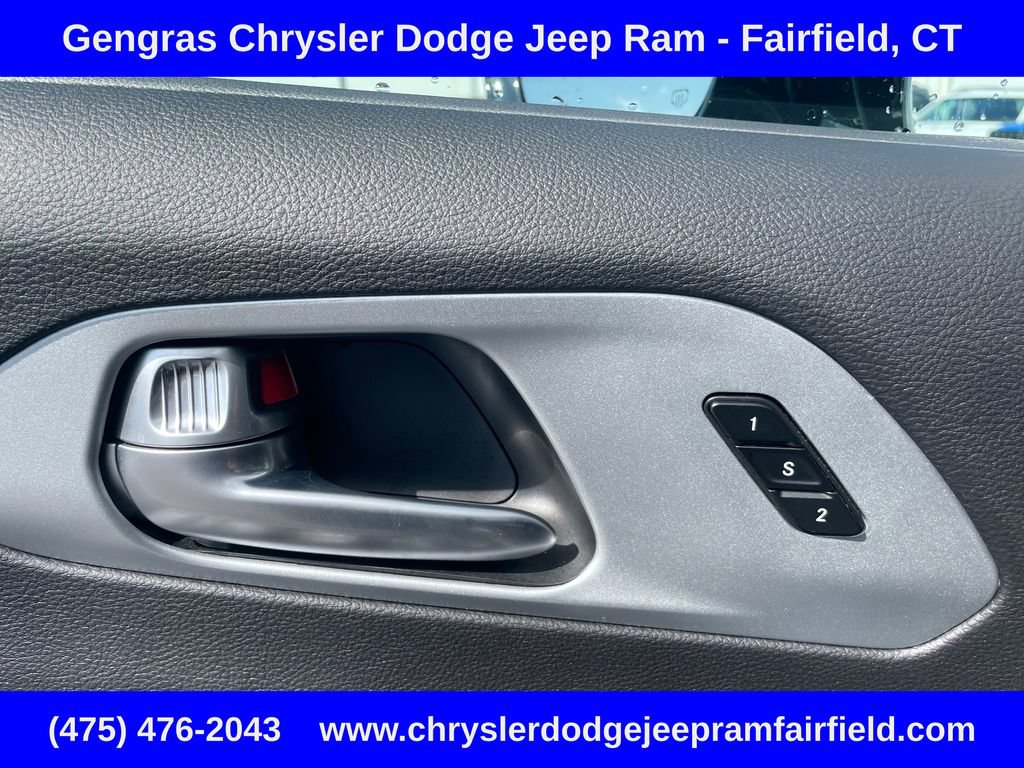 Certified 2024 Chrysler Pacifica Touring-L w/ S Appearance Package AWD/4WD image 52