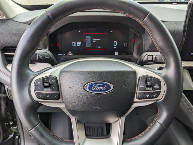 Used 2025 Ford Explorer Active RWD image 34
