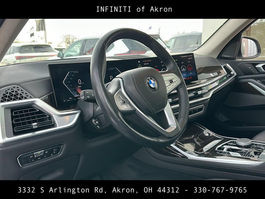 Used 2023 BMW X7 xDrive40i AWD/4WD image 48