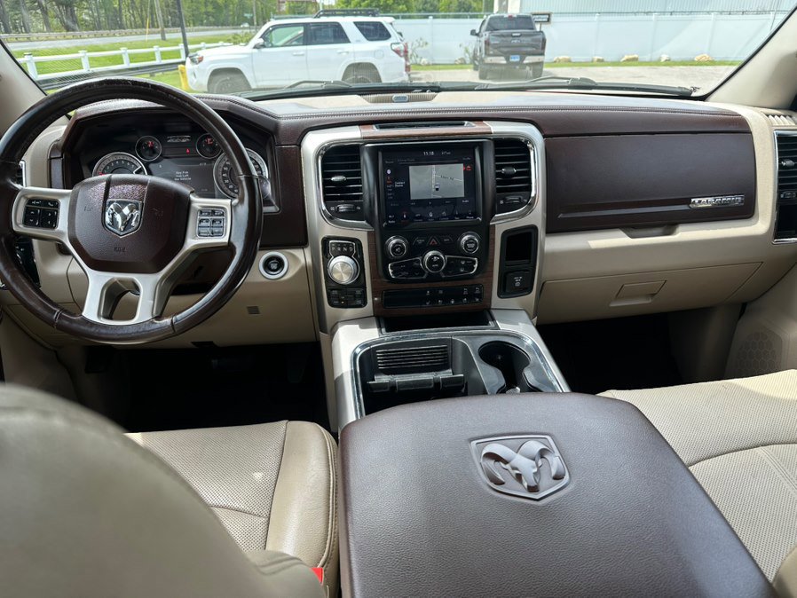 Used 2018 RAM 1500 Laramie w/ Convenience Group AWD/4WD image 13