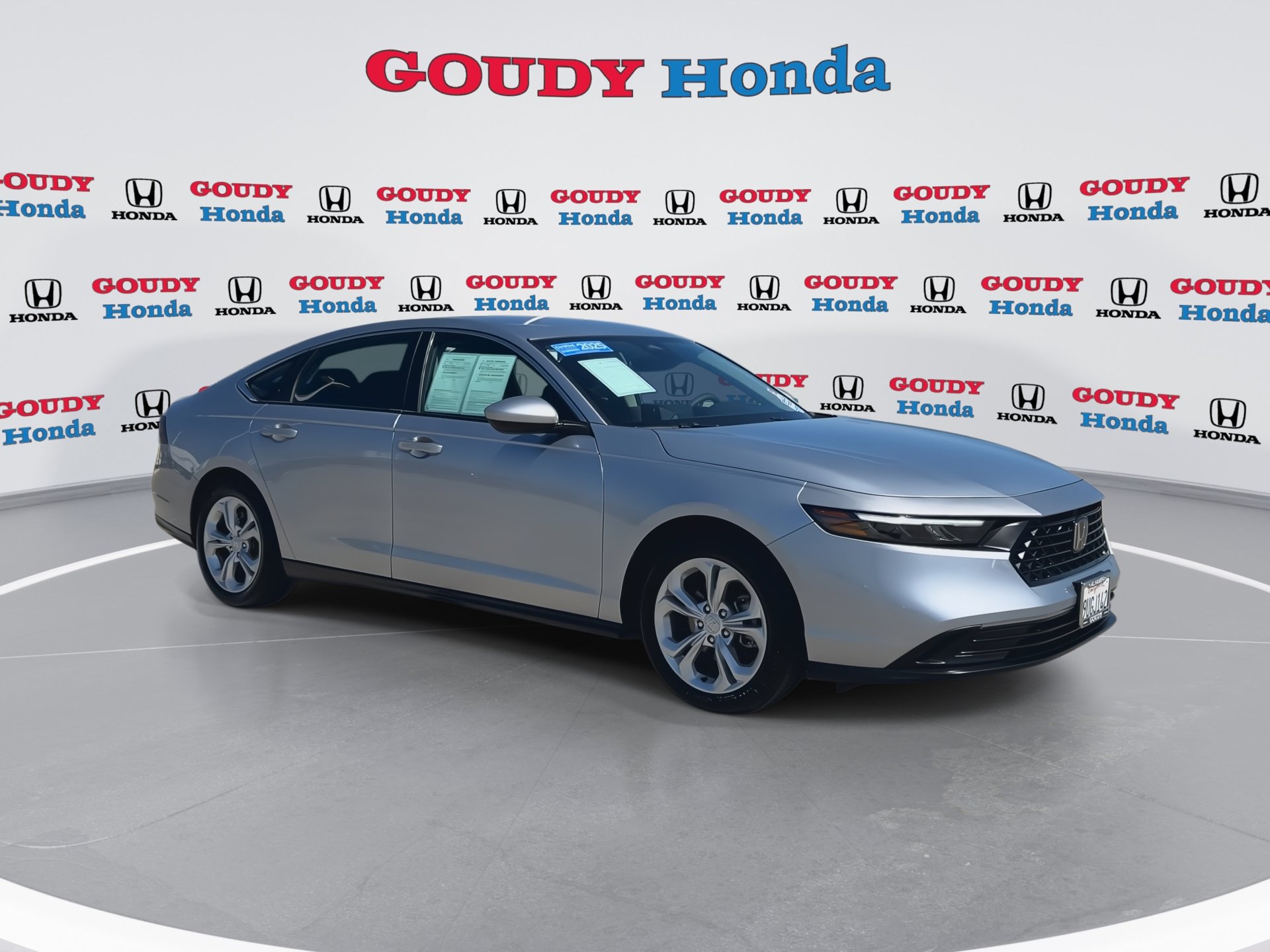 Certified 2025 Honda Accord LX image 2