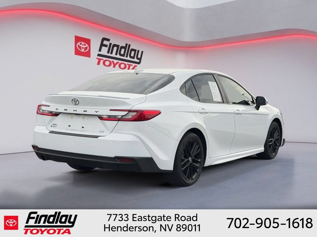 Used 2025 Toyota Camry SE AWD/4WD image 3