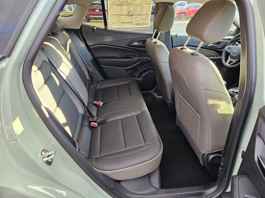 New 2026 Chevrolet Trax ACTIV w/ Sunroof Package image 26