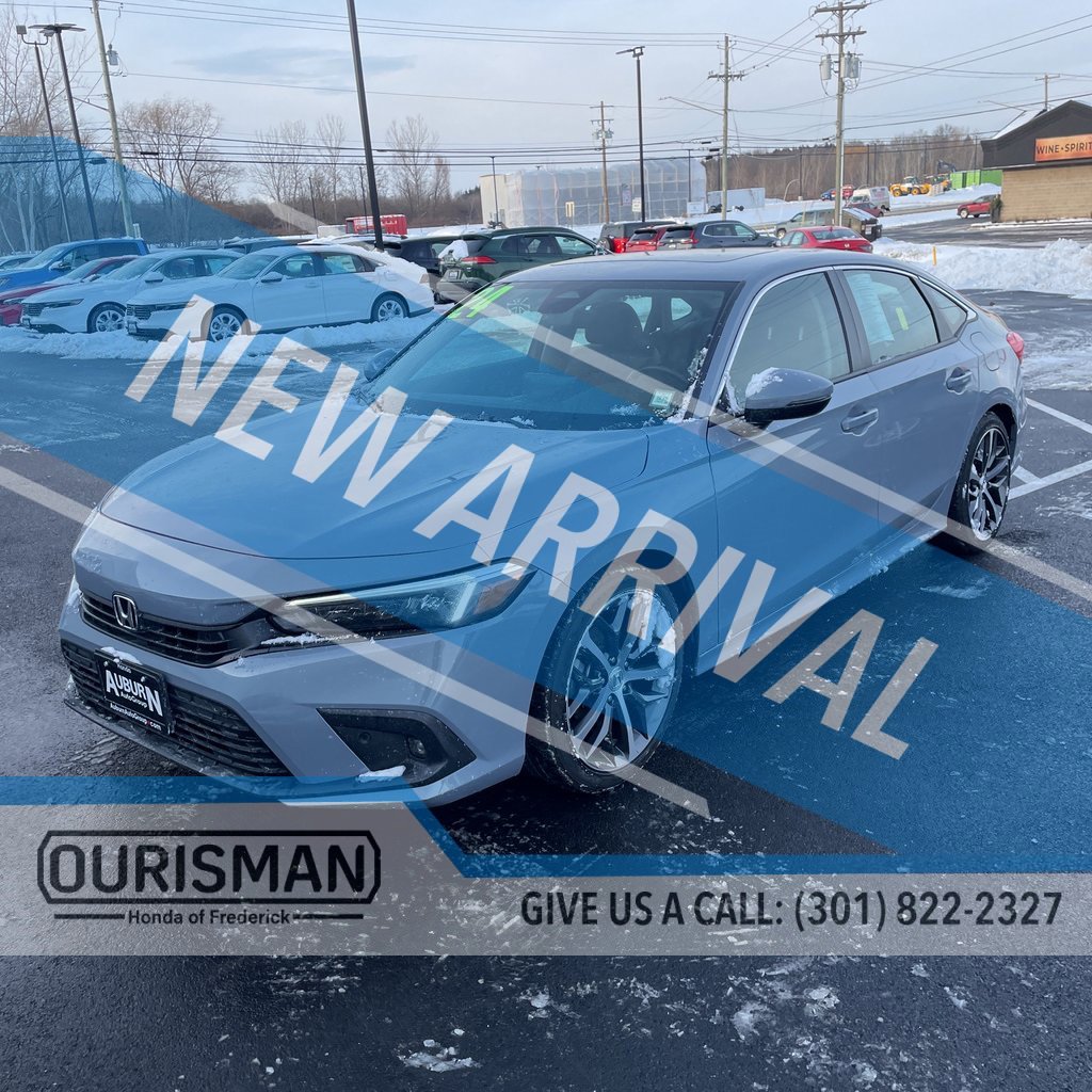 Used 2024 Honda Civic Touring image 3