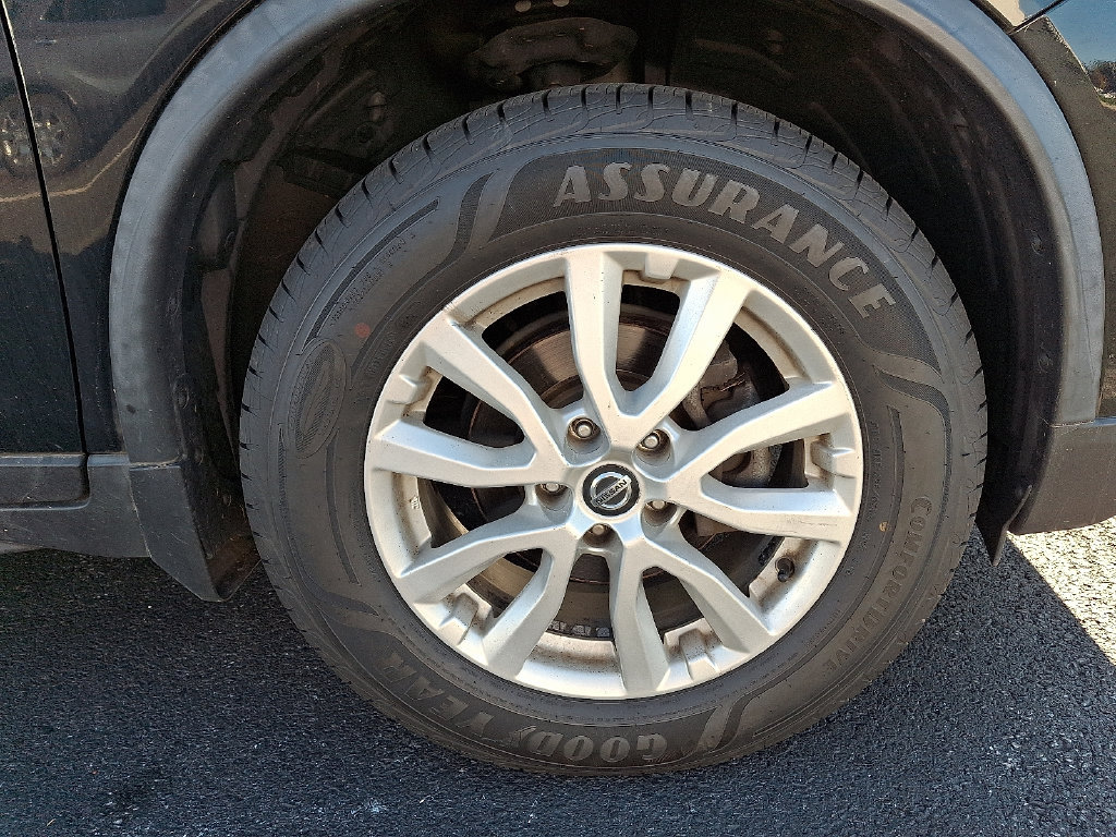 Used 2019 Nissan Rogue SV AWD/4WD image 8