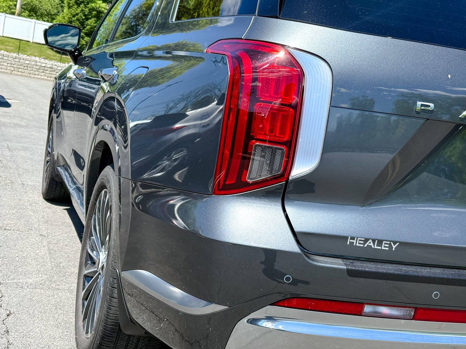 Used 2023 Hyundai Palisade Calligraphy AWD/4WD image 9