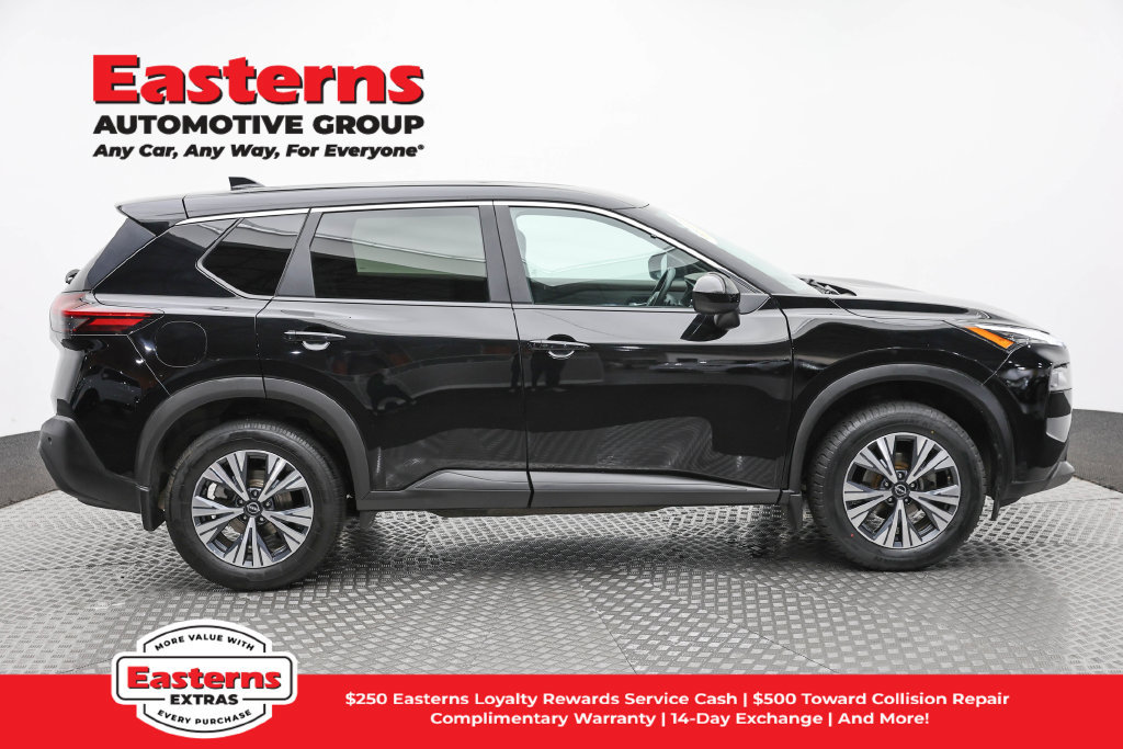 Used 2023 Nissan Rogue SV AWD/4WD image 5