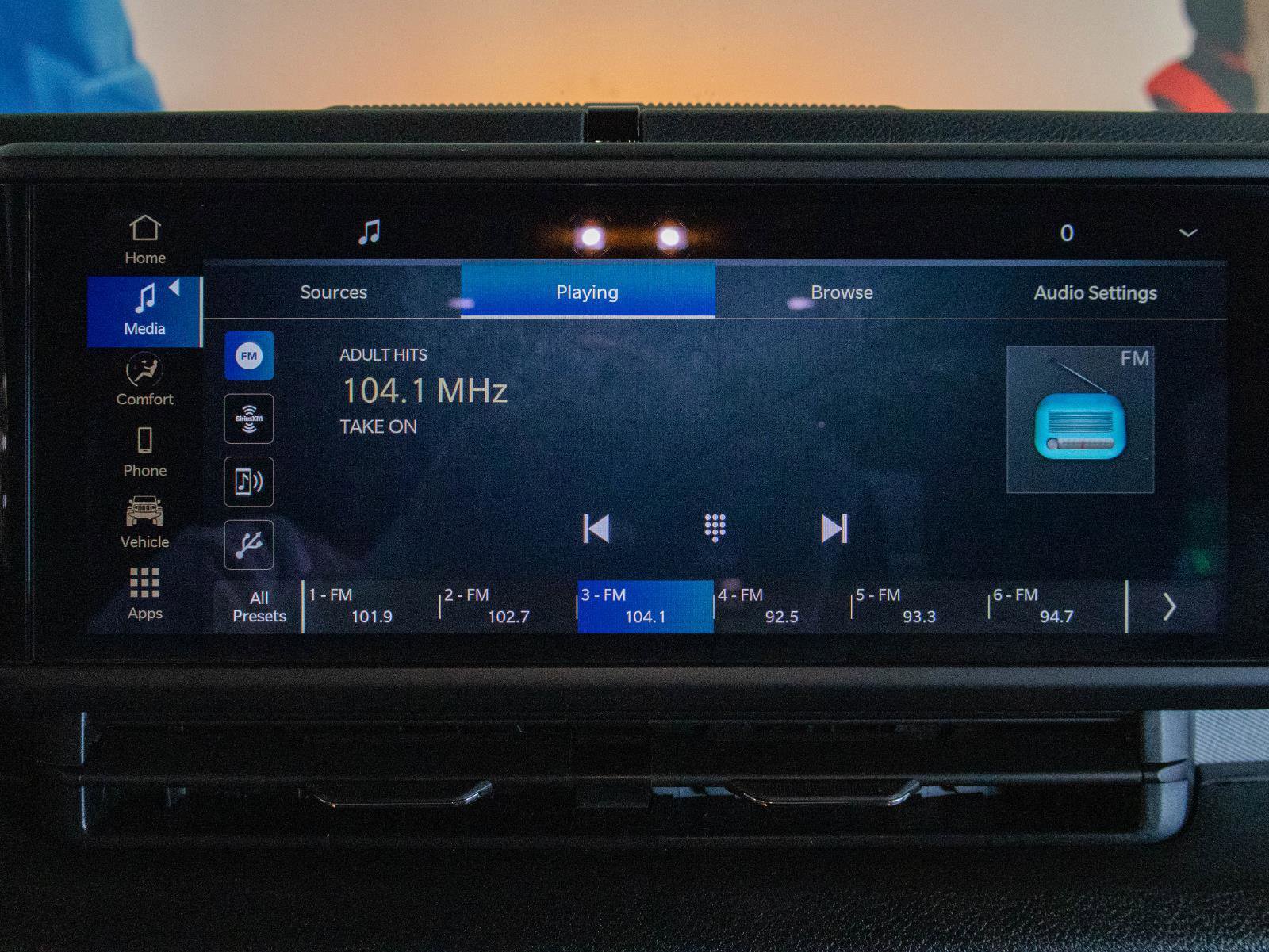 Used 2024 Jeep Wrangler Sport S image 8