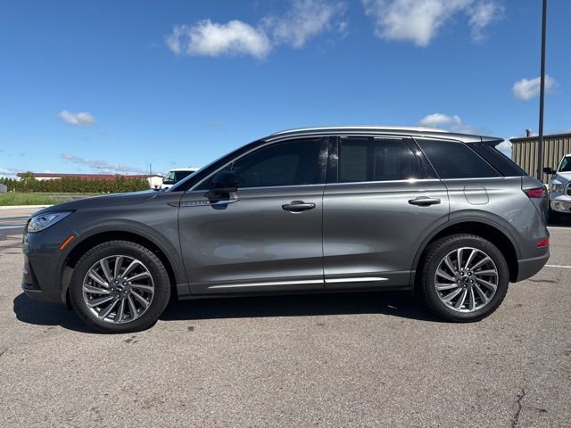 Used 2023 Lincoln Corsair Reserve AWD/4WD image 10