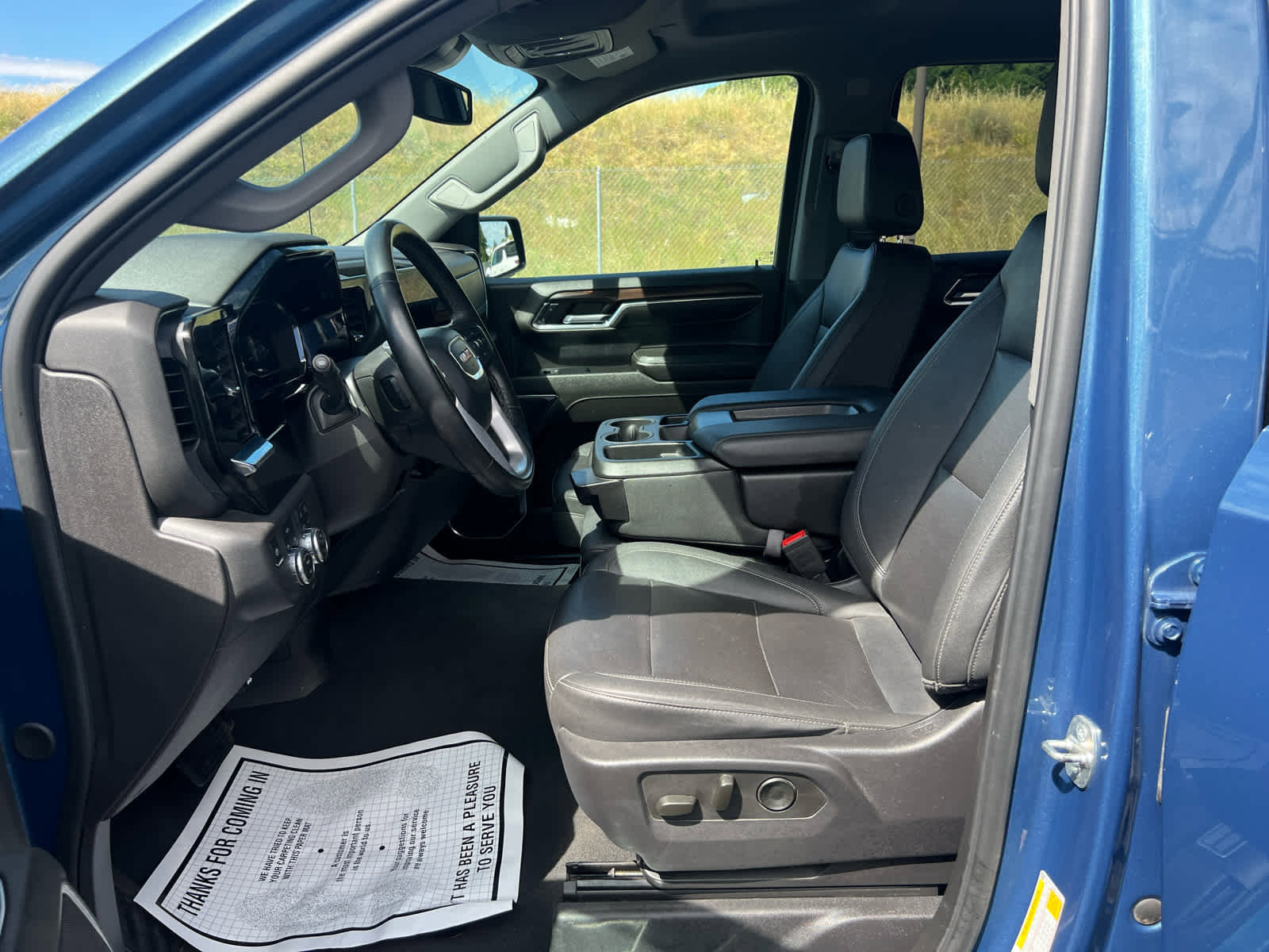 Used 2024 GMC Sierra 1500 SLT image 12