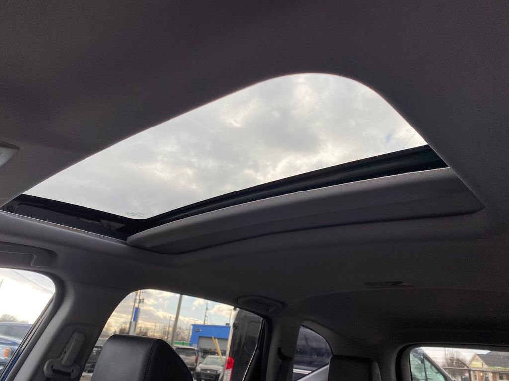 Used 2021 Honda CR-V EX-L image 12