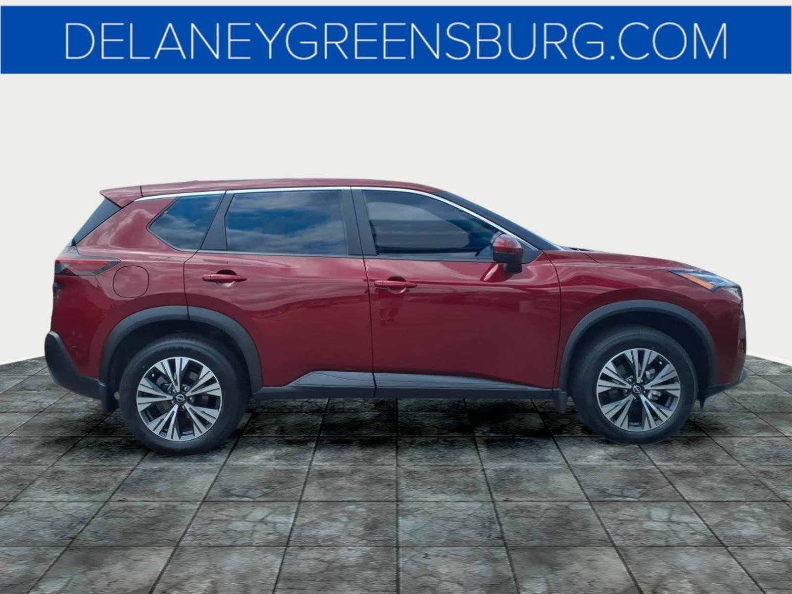 Used 2023 Nissan Rogue SV AWD/4WD image 2
