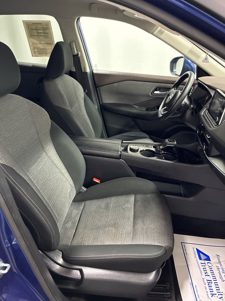 Used 2023 Nissan Rogue SV image 26