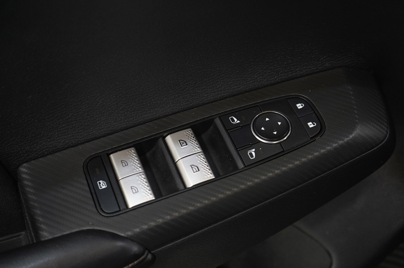 Used 2024 Mitsubishi Outlander ES image 23