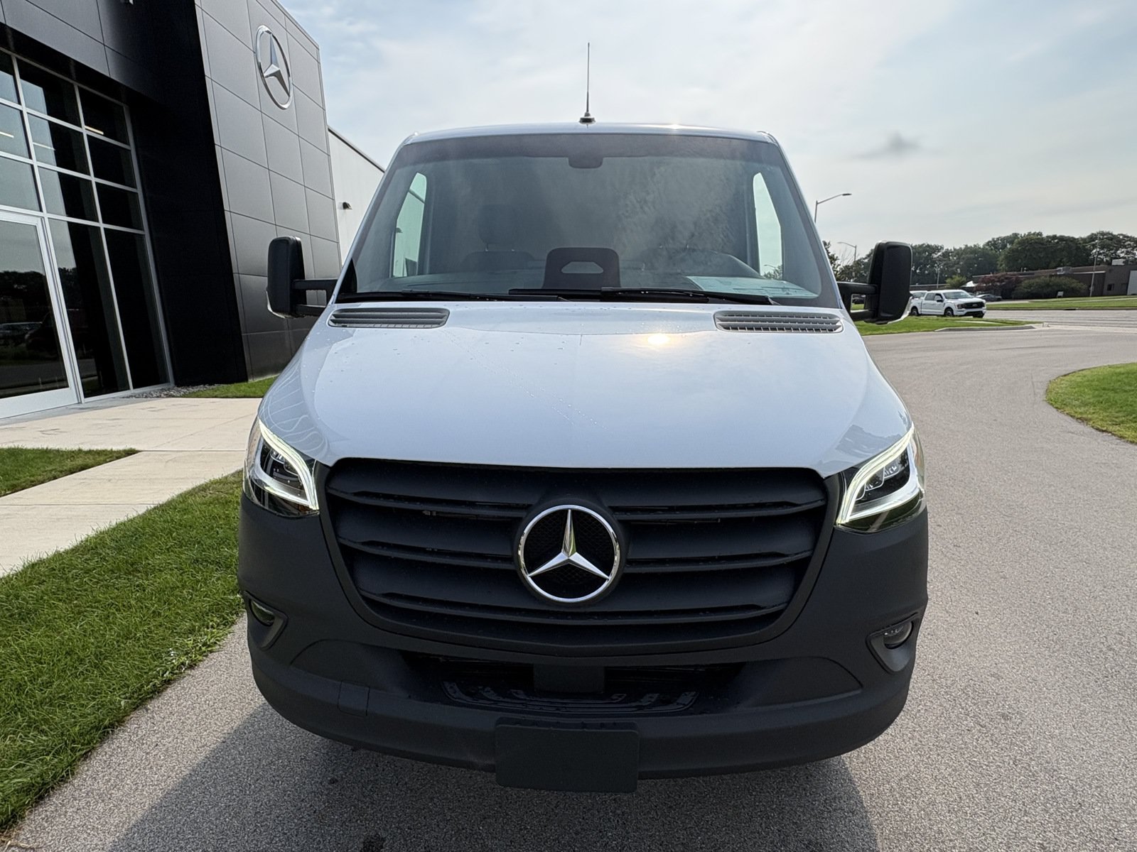 New 2025 Mercedes-Benz Sprinter 3500 image 3