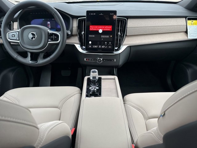 New 2026 Volvo XC90 B6 Plus w/ Protection Package Premier image 11