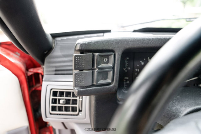 Used 1993 Ford Mustang LX RWD image 39