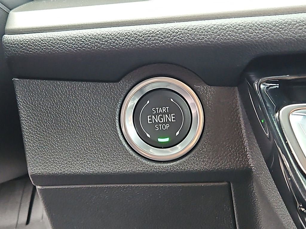 New 2026 Chevrolet Traverse LT w/ Enhanced Driving Package FWD image 16