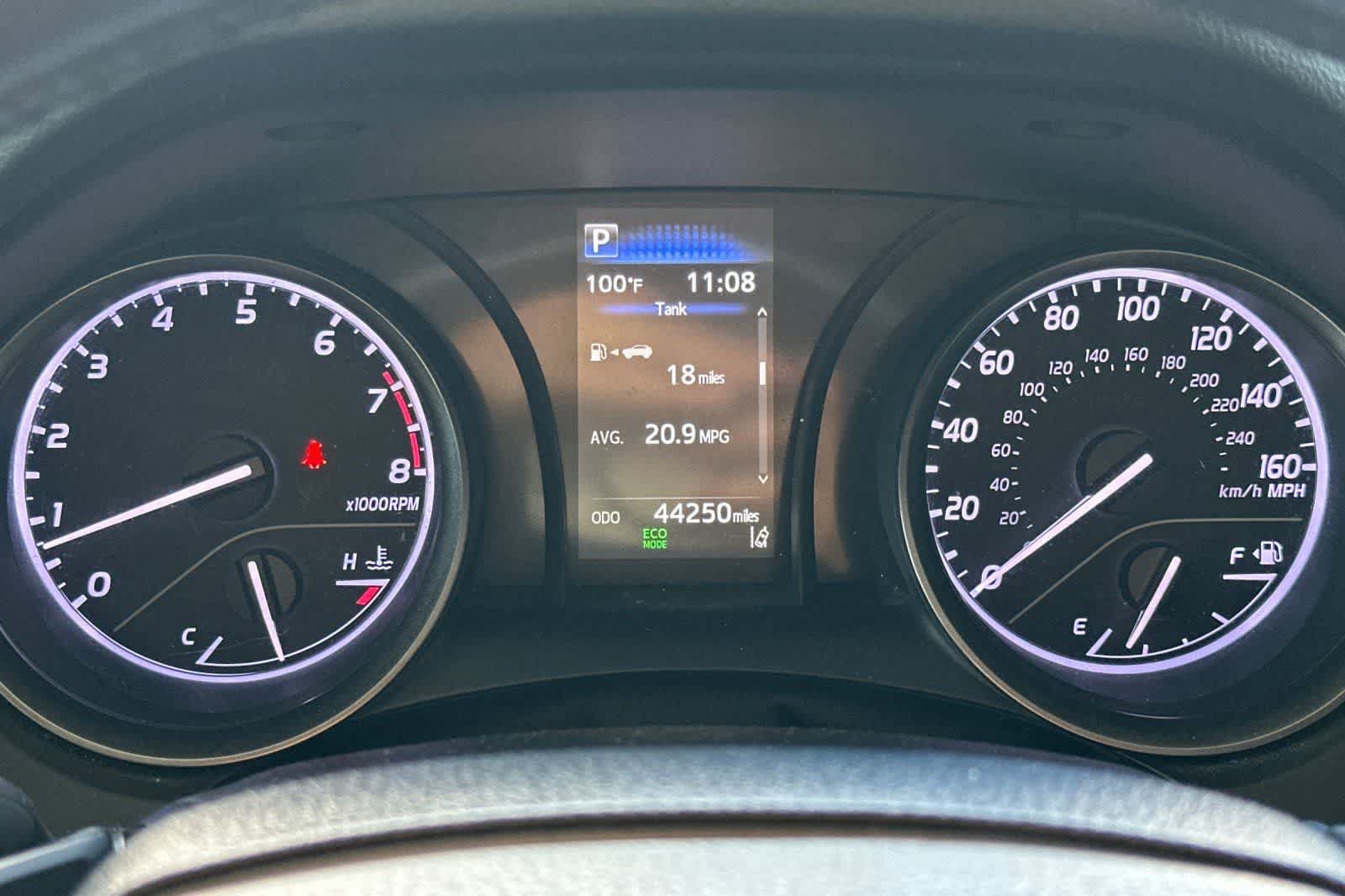 Used 2022 Toyota Camry SE FWD image 23