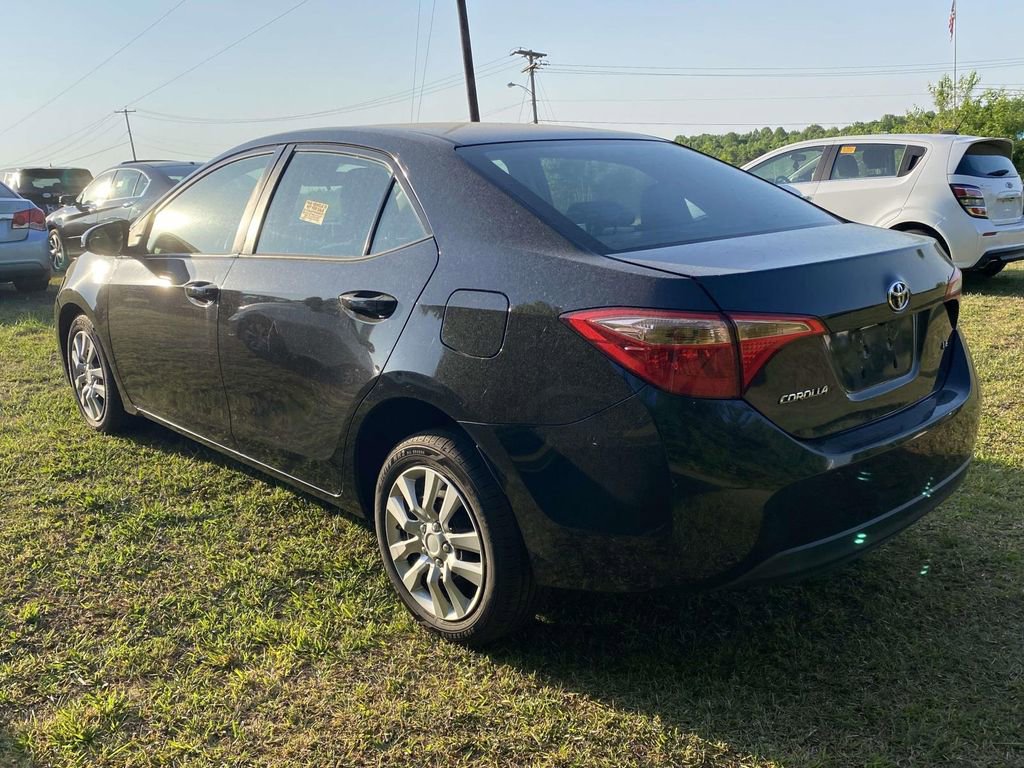 Used 2019 Toyota Corolla LE FWD image 7