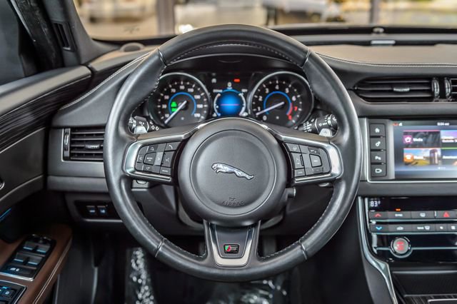 Used 2018 Jaguar XF S image 26