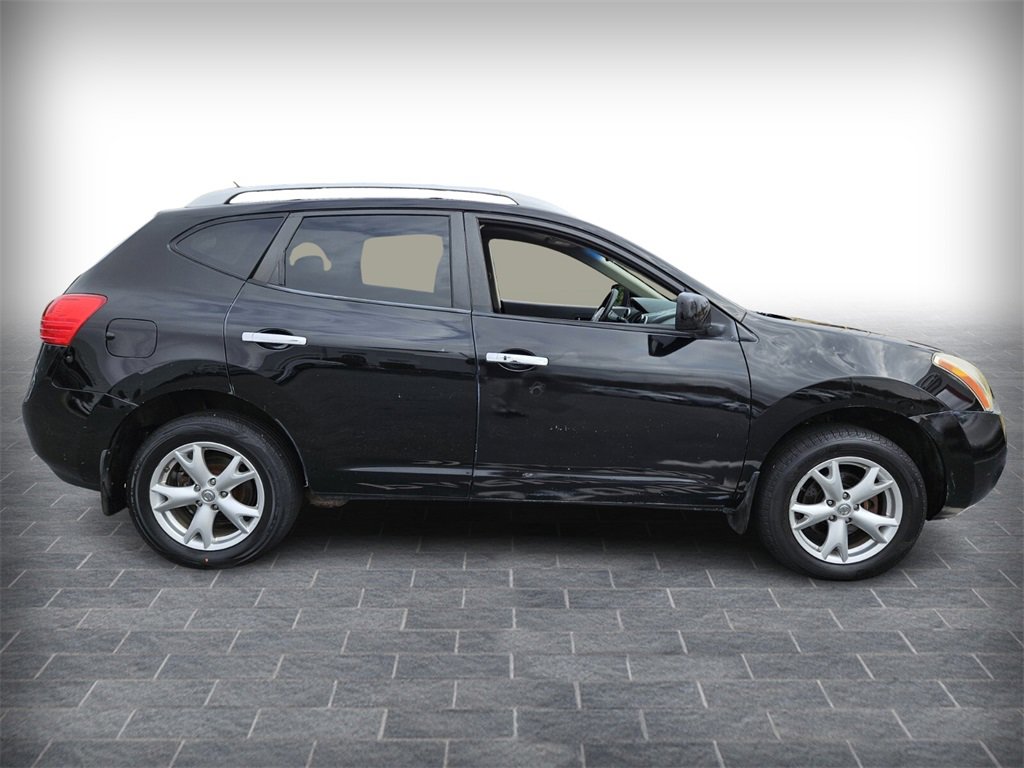 Used 2010 Nissan Rogue SL w/ Premium Pkg image 2