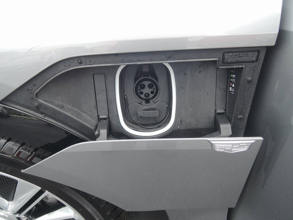 Used 2024 Cadillac Lyriq Luxury w/ LPO, Floor Liner Package image 50