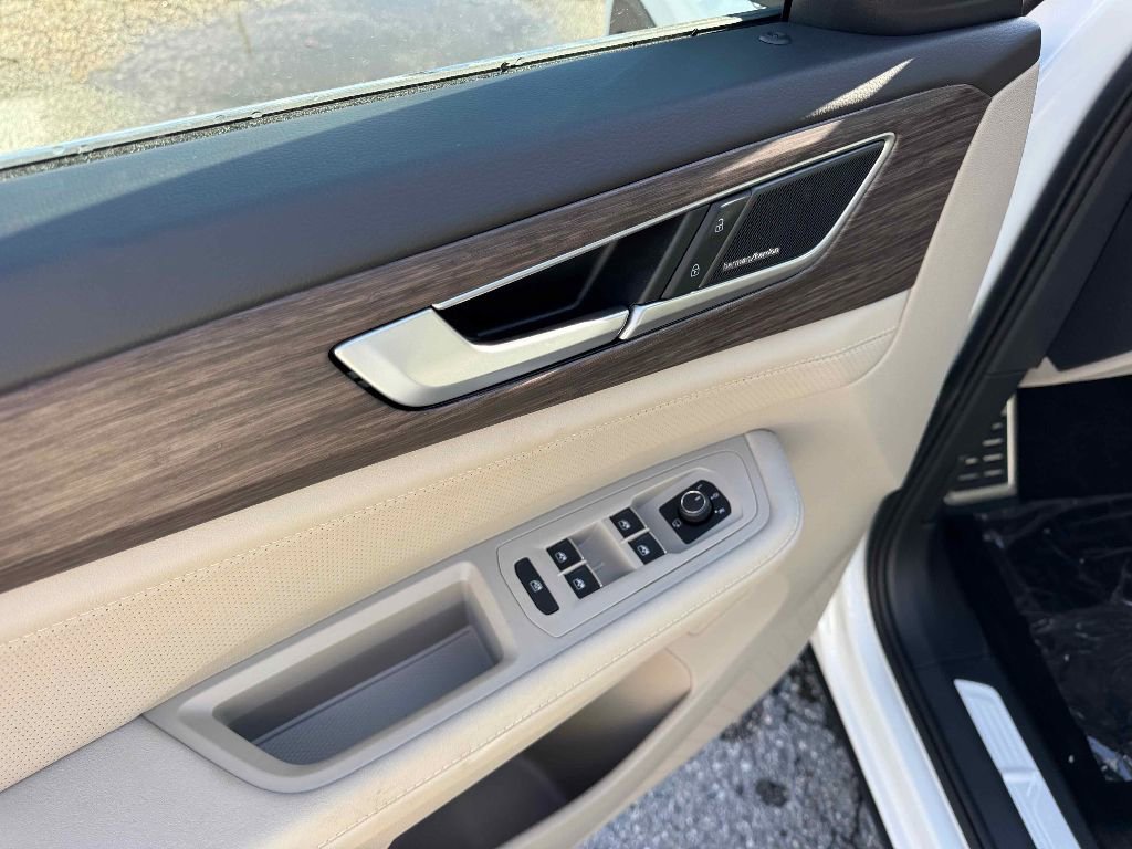 New 2026 Volkswagen Atlas SEL Premium R-Line image 14