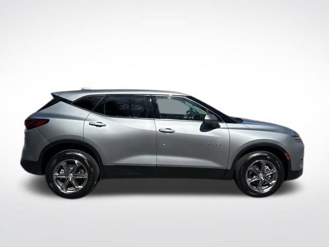 Used 2023 Chevrolet Blazer LT w/ Driver Confidence Package image 7