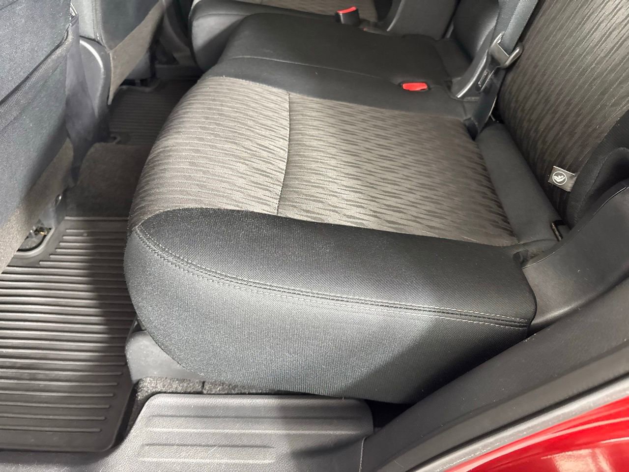 Used 2019 Nissan Rogue SV w/ Sun & Sound Touring Package image 32