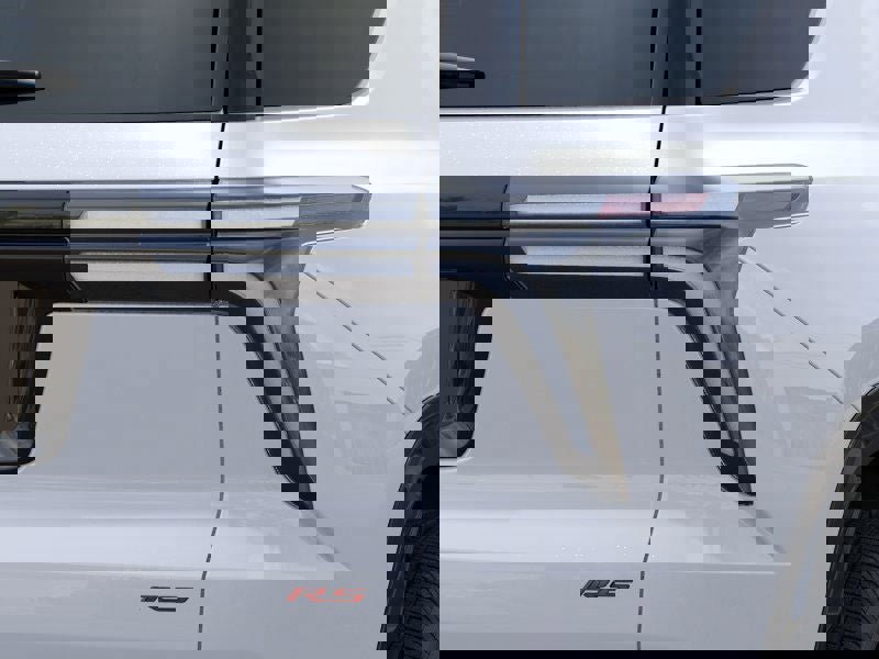 New 2026 Chevrolet Traverse RS w/ LPO, Floor Liner Package image 35