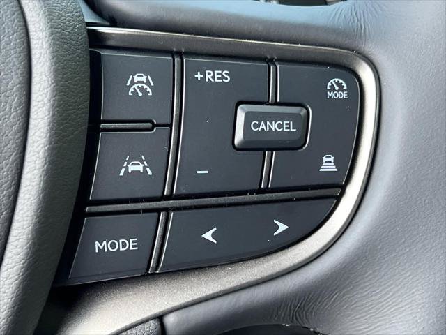 Certified 2026 Lexus UX 300h FWD image 20