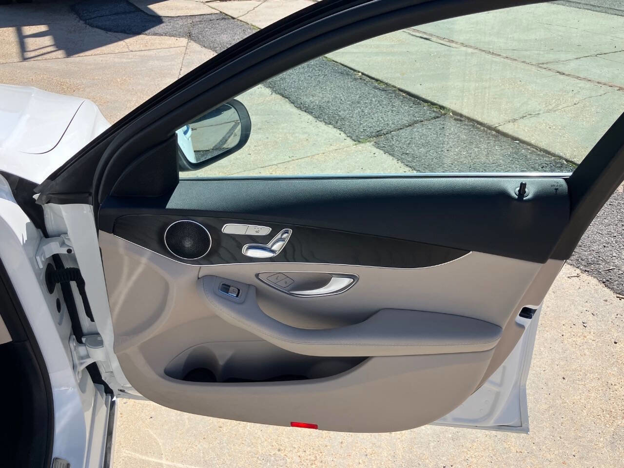 Used 2017 Mercedes-Benz C 300 Luxury image 18