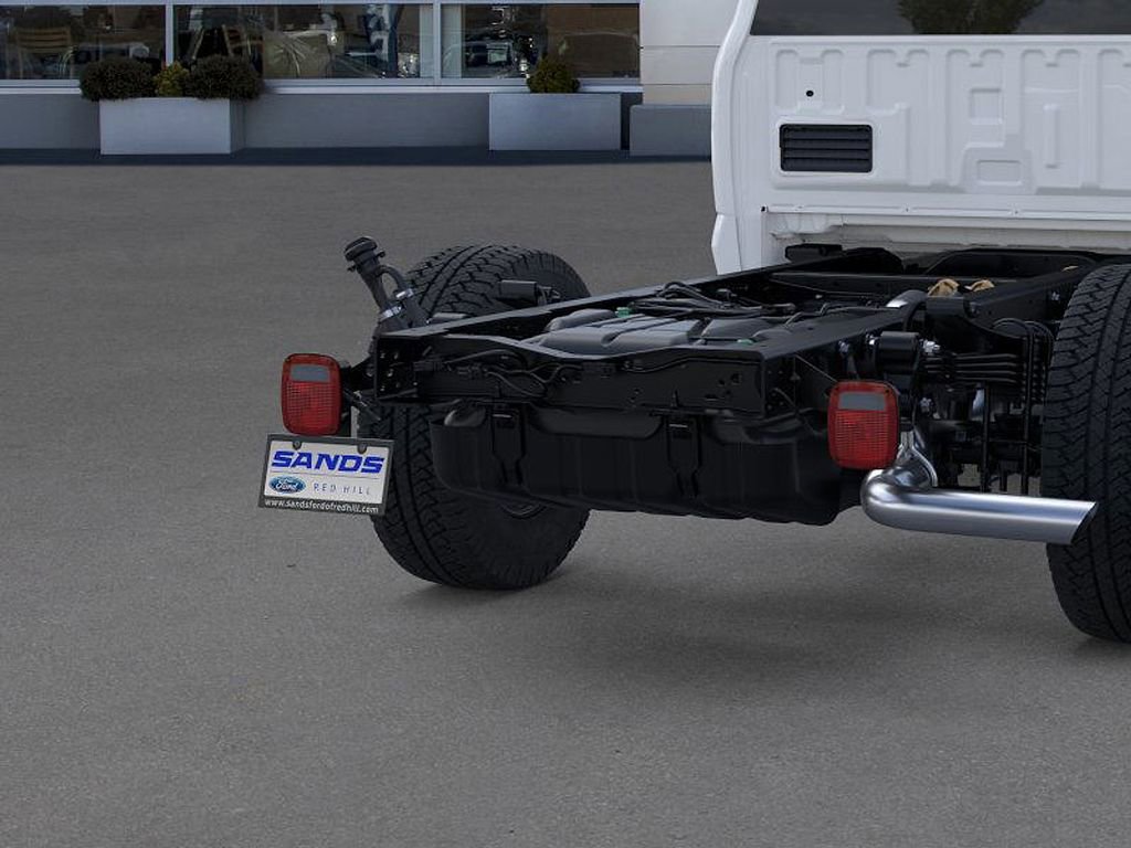 New 2025 Ford F350 XL w/ XL Chrome Package image 21