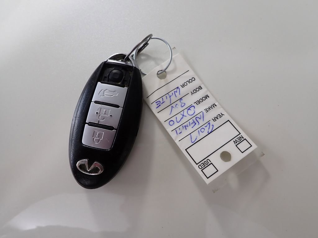 Used 2017 INFINITI QX70 AWD w/ Premium Package image 38