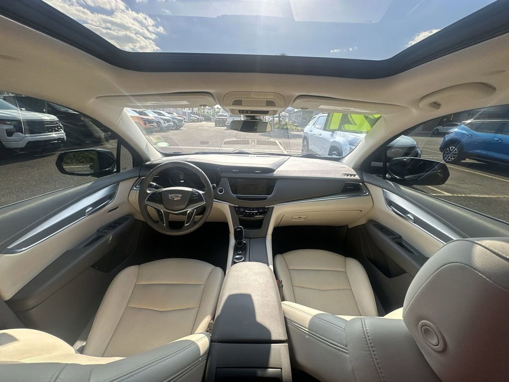 Used 2021 Cadillac XT5 Premium Luxury FWD image 18