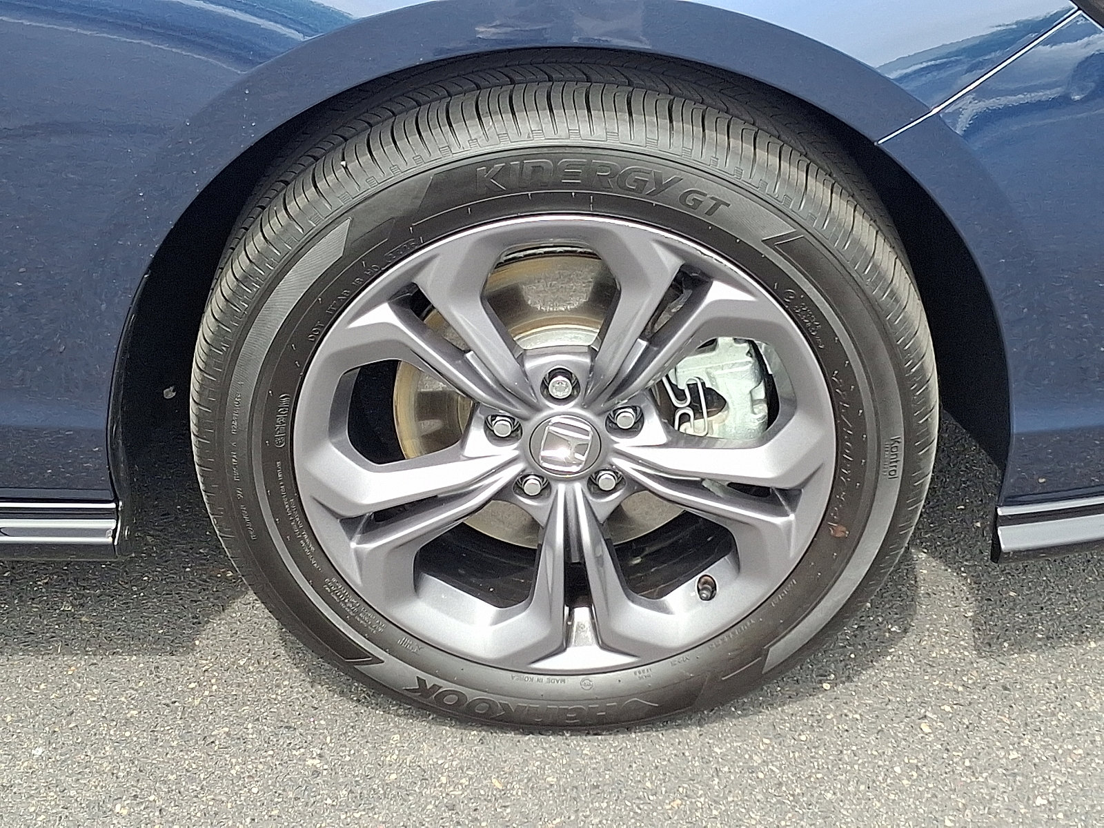 Used 2025 Honda Accord EX-L image 8