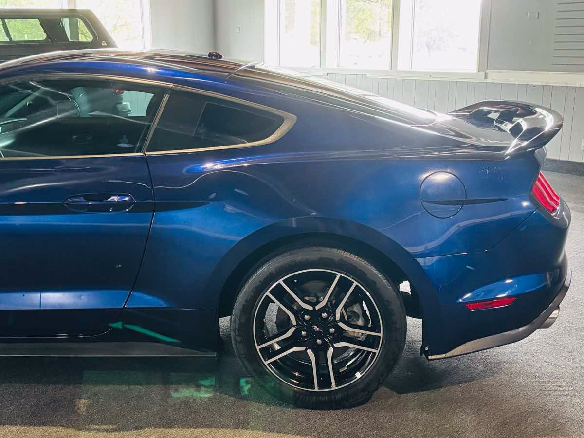 Used 2019 Ford Mustang GT RWD image 14
