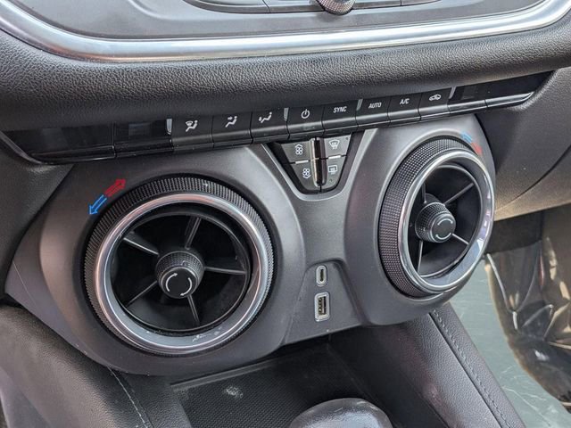 Used 2025 Nissan Rogue SV image 27